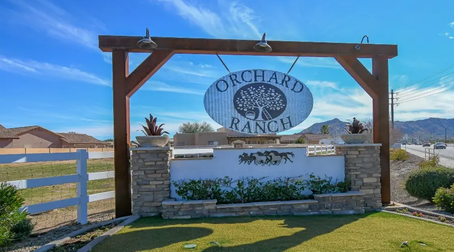 The Queen Creek Neighborhood Where You Can Park Your RV, Keep a Horse, and Still Be 10 Minutes from Costco